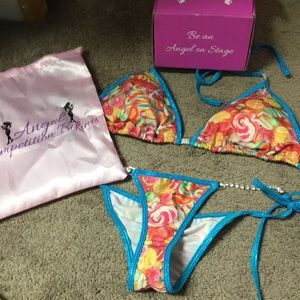 Angel competition posing suit !